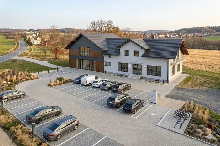 Prodej obchodního prostoru, Furth im Wald, Německo, 584 m2