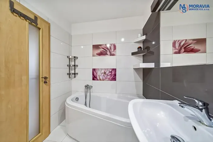 Prodej bytu 3+kk, Šternberk, Farní, 70 m2