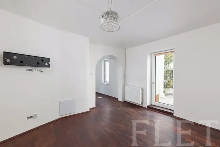 Prodej rodinného domu, Chýnice, Nám. Na Louži, 78 m2