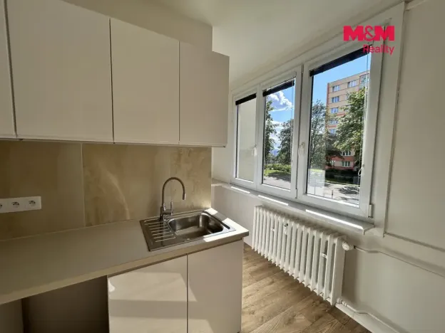 Pronájem bytu 2+1, Ústí nad Labem - Severní Terasa, Svojsíkova, 51 m2
