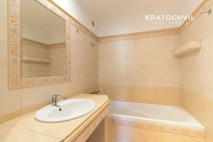 Pronájem bytu 3+1, Praha - Hlubočepy, Gabinova, 79 m2