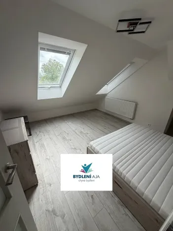 Pronájem rodinného domu, Praha - Smíchov, Peroutkova, 60 m2
