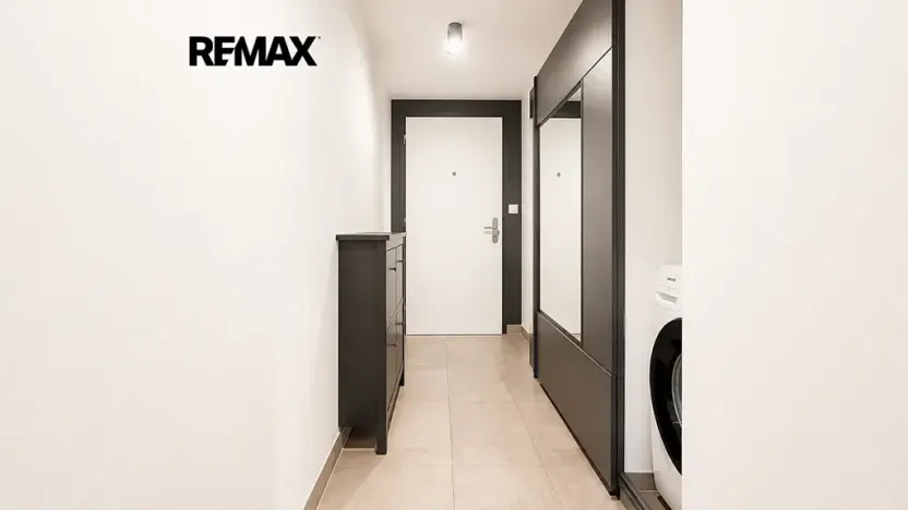 Pronájem bytu 2+kk, Praha - Hloubětín, Kbelská, 54 m2