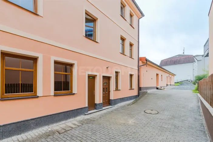 Pronájem bytu 1+1, Blovice, Americká, 37 m2