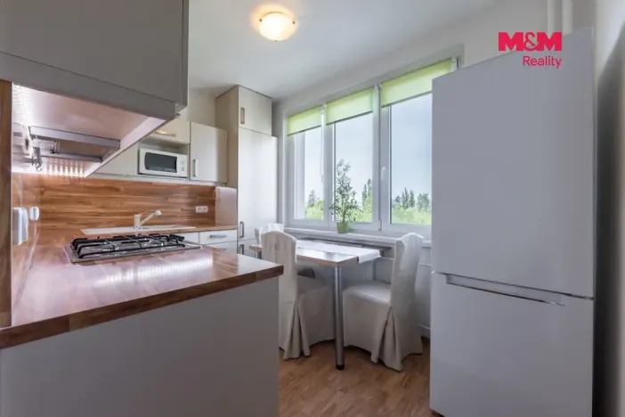 Prodej bytu 3+1, Karlovy Vary, Jana Opletala, 60 m2