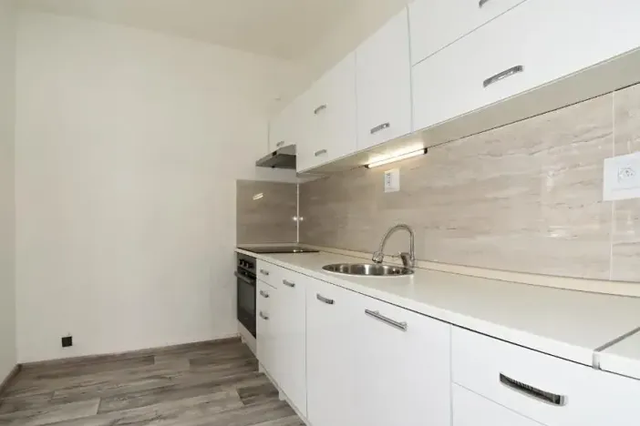 Pronájem bytu 2+1, Chomutov, Haškova, 50 m2