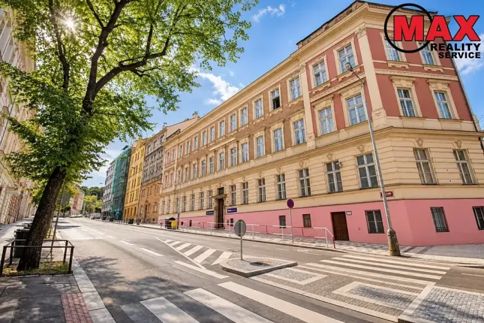 Prodej bytu 2+1, Praha - Smíchov, U Santošky, 70 m2