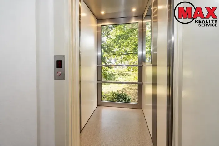 Prodej bytu 2+1, Praha - Smíchov, U Santošky, 70 m2