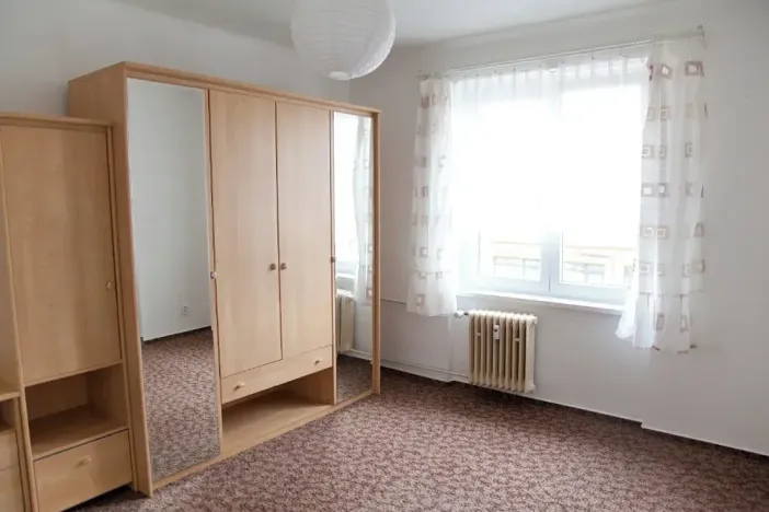 Pronájem bytu 2+1, Týnec nad Sázavou, Družstevní, 50 m2
