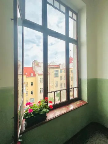Prodej bytu 2+1, Karlovy Vary, Jaltská, 51 m2