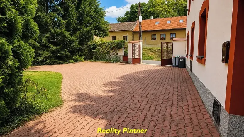 Prodej vícegeneračního domu, Slapy, 604 m2