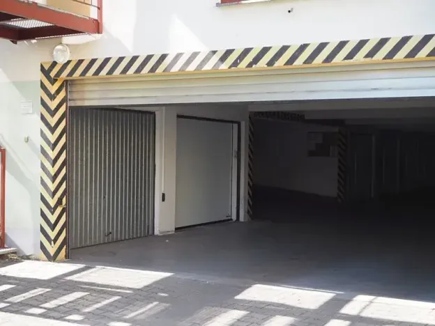 Pronájem garáže, Strakonice, Obránců míru, 20 m2
