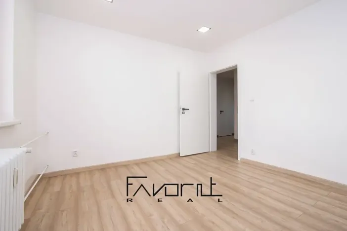 Prodej bytu 3+1, Ostrava, Čujkovova, 68 m2