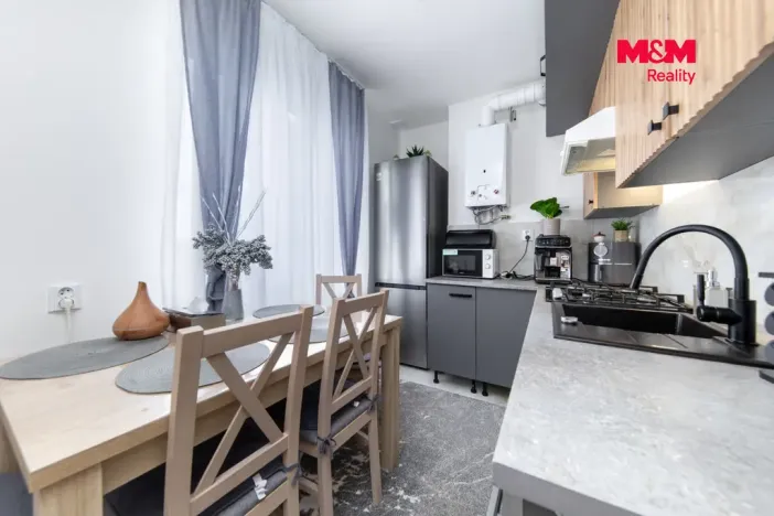 Prodej bytu 3+1, Brno - Líšeň, Bačovského, 75 m2
