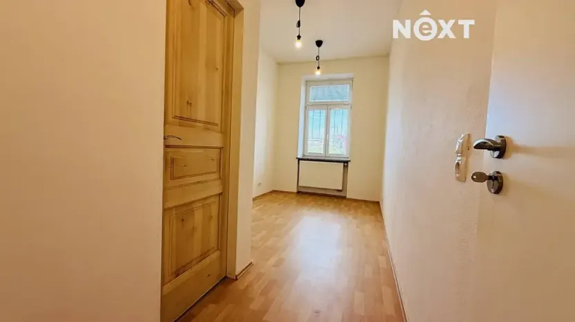 Pronájem bytu 2+kk, České Budějovice, Dobrovodská, 31 m2