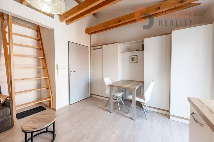 Prodej bytu 1+kk, Mikulov, Koněvova, 16 m2