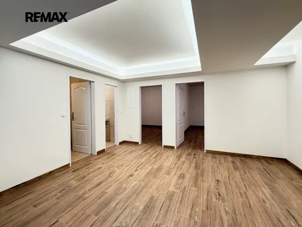 Pronájem rodinného domu, Praha - Nebušice, Na Malé Šárce, 302 m2
