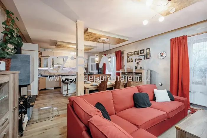 Prodej vícegeneračního domu, Pečky, 280 m2