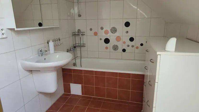 Pronájem bytu 2+kk, Odolena Voda, Postřižínská, 60 m2