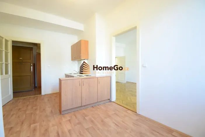 Pronájem bytu 2+kk, Praha - Nusle, Lounských, 51 m2
