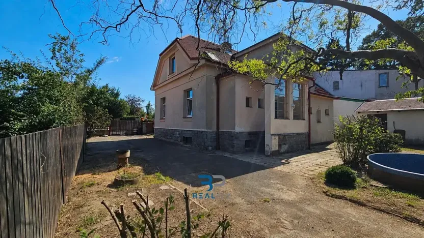Prodej rodinného domu, Praha - Kbely, Mladějovská, 158 m2