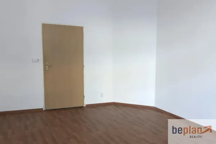 Pronájem bytu 2+1, Karlovy Vary, Moskevská, 66 m2