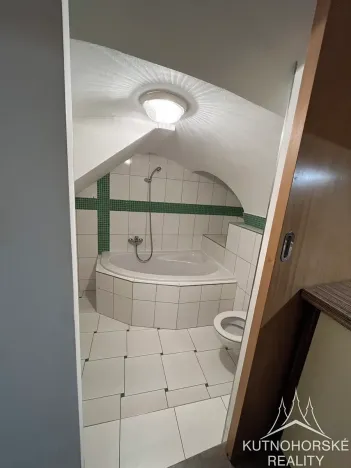 Pronájem bytu 1+kk, Kutná Hora, Komenského náměstí, 27 m2