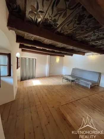 Pronájem bytu 1+kk, Kutná Hora, Komenského náměstí, 27 m2