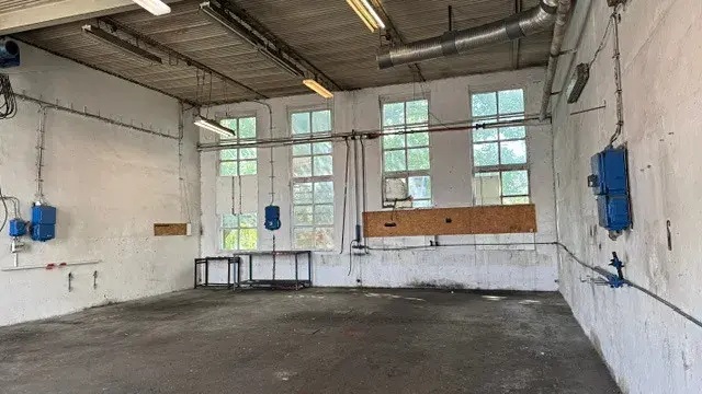 Pronájem výrobních prostor, Kroměříž, 110 m2
