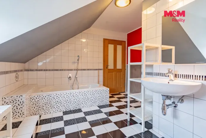Prodej rodinného domu, Hluboká nad Vltavou, Munická, 125 m2