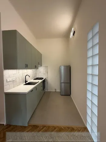 Pronájem bytu 2+1, Praha - Vinohrady, 73 m2