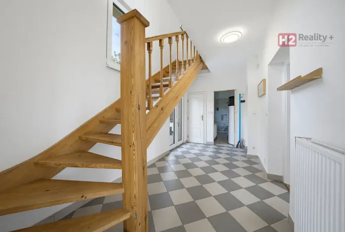 Pronájem rodinného domu, Praha - Písnice, Ke březině, 118 m2