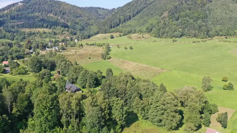 Prodej louky, Bernartice, 49501 m2