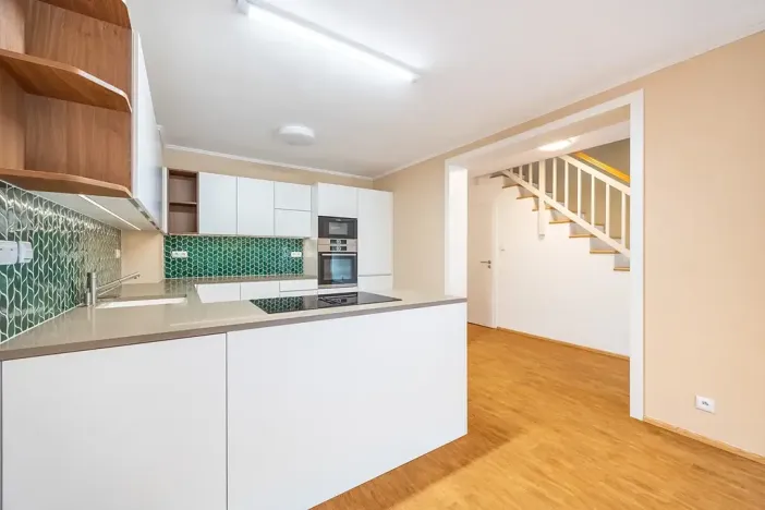 Prodej rodinného domu, Praha - Dubeč, K hádku, 180 m2