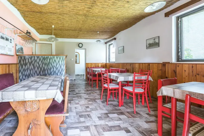Prodej komerční, Dubá - Zakšín, 132 m2