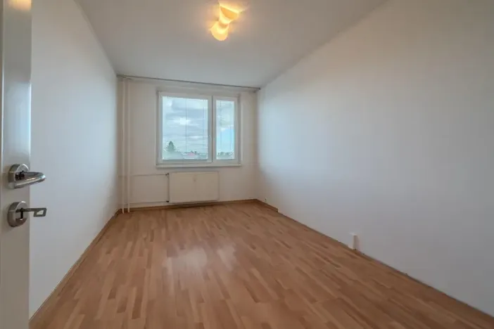 Prodej bytu 3+1, Praha - Kyje, Travná, 80 m2