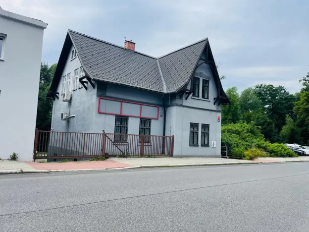 Pronájem komerční, Liberec - Liberec VI-Rochlice, Dr. Milady Horákové, 250 m2