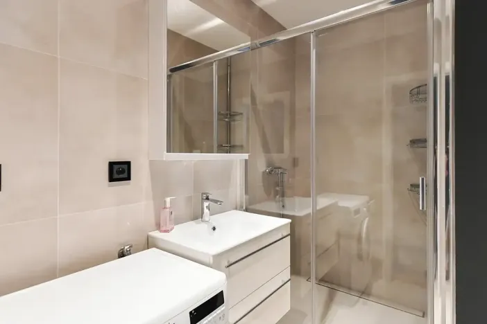 Pronájem bytu 2+kk, Praha - Kobylisy, Famfulíkova, 44 m2