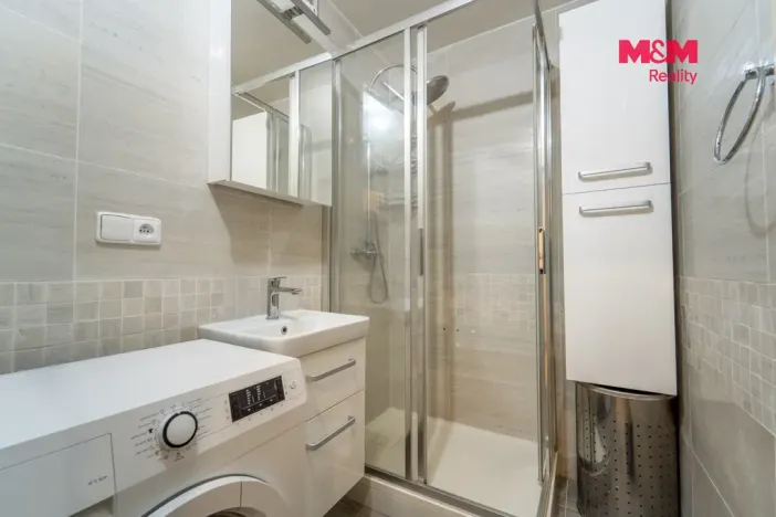 Pronájem bytu 3+kk, Plzeň - Skvrňany, Waltrova, 74 m2