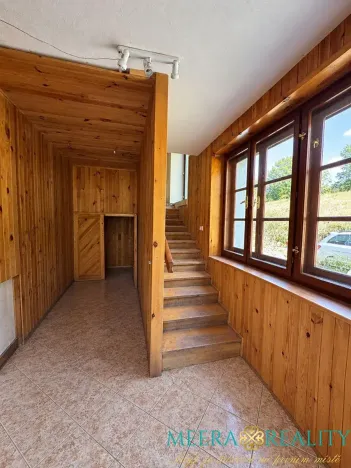 Prodej rodinného domu, Jiříkov, 210 m2