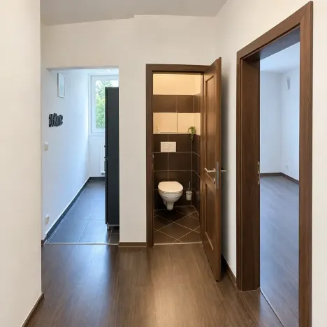 Pronájem bytu 2+kk, Praha, Novovysočanská, 53 m2