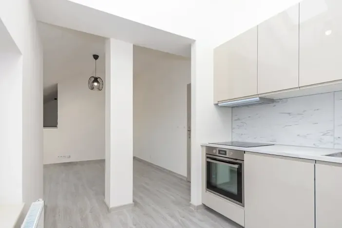 Pronájem bytu 1+kk, Praha - Vršovice, Košická, 35 m2