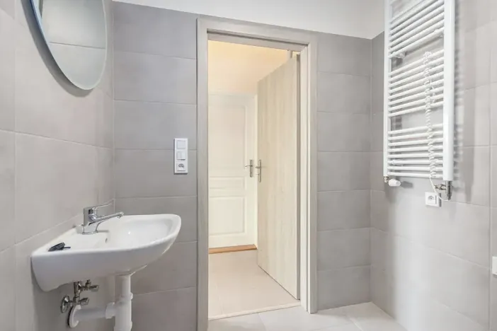 Pronájem bytu 1+kk, Praha - Vršovice, Košická, 35 m2