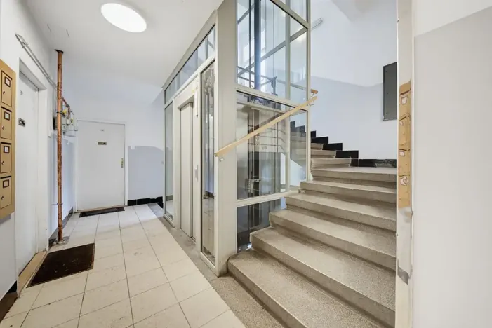 Prodej bytu 2+kk, Praha - Nusle, Kloboučnická, 48 m2
