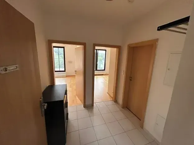 Pronájem bytu 2+kk, Praha - Hloubětín, Nademlejnská, 47 m2