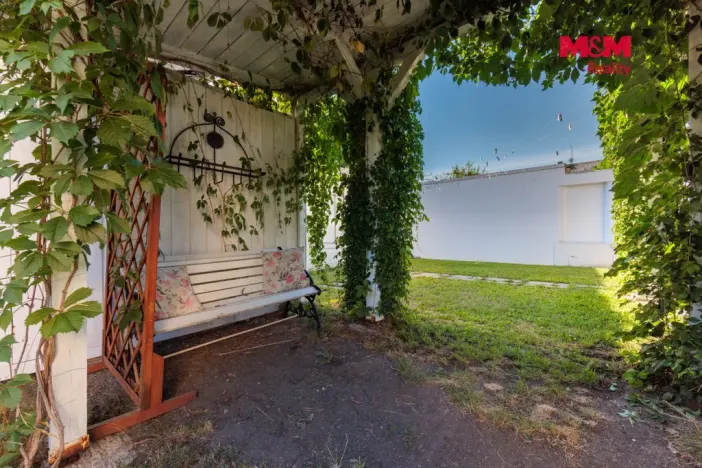 Prodej činžovního domu, Karlovy Vary - Stará Role, Svobodova, 100 m2