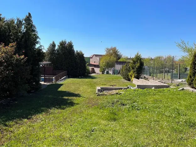Prodej rodinného domu, Roštění, 450 m2