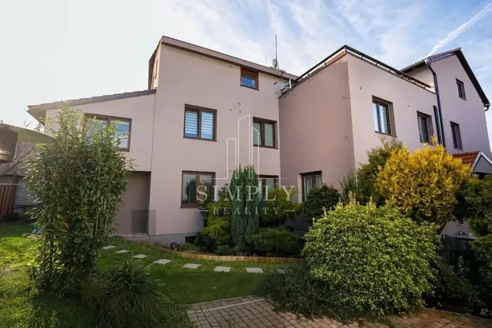 Prodej rodinného domu, Praha - Řepy, Ke Kaménce, 460 m2