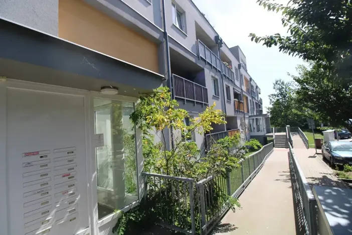 Pronájem bytu 2+kk, Praha - Uhříněves, Saturnova, 48 m2