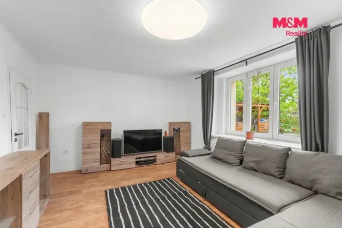 Prodej rodinného domu, Peruc - Černochov, 288 m2